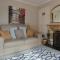 Lovely 3 bed house, luxury hot tub, EV charger and free parking for 2 cars - Thorpe Saint Andrew