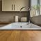 Stunning Central Flat w/ Parking