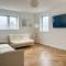 Stunning Central Flat w/ Parking