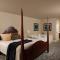 The Oakwood Inn Okoboji
