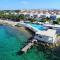 Apartment Sunny Lena - private beach, pool, gym, sauna, terrace with garden - Petrcane