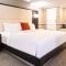 Crowne Plaza Fredericton Lord Beaverbrook, an IHG Hotel - Фредериктон