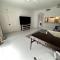 Naples Luxury Condo, Pool, Tennis, Minutes from the Beach