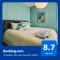 Gorgeous Renovated Cottage in Heart of Victor
