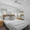 Chic 2-Bed Apartment & 5 minutes walk to QPAC