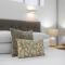 Chic 2-Bed Apartment & 5 minutes walk to QPAC