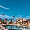 LUX 3 MASTER BDROOM ON SANDY BEACH w NO CLEAINING FEE
