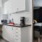 Guestly Homes - 2BR Business & Comfort