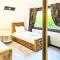 Lugh 9 - Hot Tub-Perth-Pets-Luxury-Hunting Tower