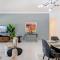 Trophy 2BR Starlight Spaces Suite w Free Valet Parking - Dubaj