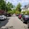 Spacious Getaway by Wooster Square!