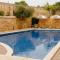Charming & Stylish Historic Farmhouse with Pool - 休吉让 Charming & Stylish Historic Farmhouse with Pool - 休吉让