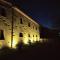 Vecchio Casale Quercetino Luxury Romantic Apartment with Freestanding Tub & Total Privacy