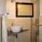 CONFINEDEISANTI Bed&Breakfast