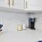 3BR Charming Home with Fireplace - 匹兹堡