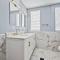 3BR Charming Home with Fireplace - 匹兹堡