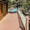 Hike, Fish and Relax Secluded Miami Retreat with Deck
