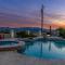 NEW Luxury Home Pool Spa Game Room Views - مدينة ليك هافاسو