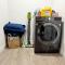 Stylish Retreat with King Bed, Long Stays, WEM, Disney+