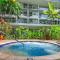 Palm Cove Beachside Apartments - Sea and Mountain Views