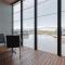 Stunning 1-Bed Above Foreshore with Water Views - 金斯顿