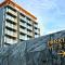 Balcony Seaside Sriracha Hotel & Serviced Apartments - Si Racha