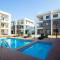 Stay Play Away Residences - Luxury 5 bed, Airport Residential