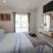Oyster Bay Lodge