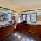 Willostays Alpine Mansion 6bhk