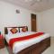 OYO Flagship Hotel S Suites