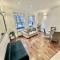 Alluring 2-Bed, 2-Bath Flat on High Street Kensington, Near Kensington Palace - London