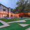 Pool, Gameroom & Minigolf Enchanting Texas Home - Сан-Антонио