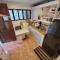Jays Cottage house (Timog)