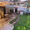 Jays Cottage house (Timog)