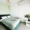 Caesar Arrius 27, Amaizing Spacious 2-Bedroom-2 Bathroom Apartment