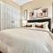 BRAND NEW Cozy Modern Bungalow w/Hot Tub+MovieRoom 7 MIN FROM UPTOWN
