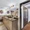 Gorgeous historic Victorian with 8 bedroom/4 baths - Wildwood