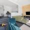Villa Grey with 4 bedrooms, Heated pool, Sauna, Media room, Sea Views