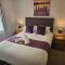 Bespoke coastal 2 bed cottage with free parking
