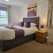 Bespoke coastal 2 bed cottage with free parking