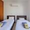 Villa Lynn Chill Out Seaview