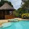 Villa Les Jacarandas