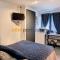 Room in Guest room - Quiet independent room - Saint-Maur-des-Fossés