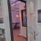 Spacious 2 Bedroom Apartment with Court yard - Antwerp Smooth Stays - Antverpy