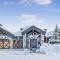 Inuksuk Lodge - 4800 sq ft of Big White Excellence!