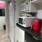 4 ILHAS, 2 SUITES, 2 GARAGENS