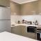 Central 1-Bed with Parking BBQ and Indoor Pool