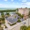 Bayside Escape-Condo w Dock Pool and Near Beach - 萨拉索塔