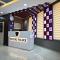 Hotel Navraj Palace - Gomti Nagar
