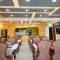 Hotel Navraj Palace - Gomti Nagar